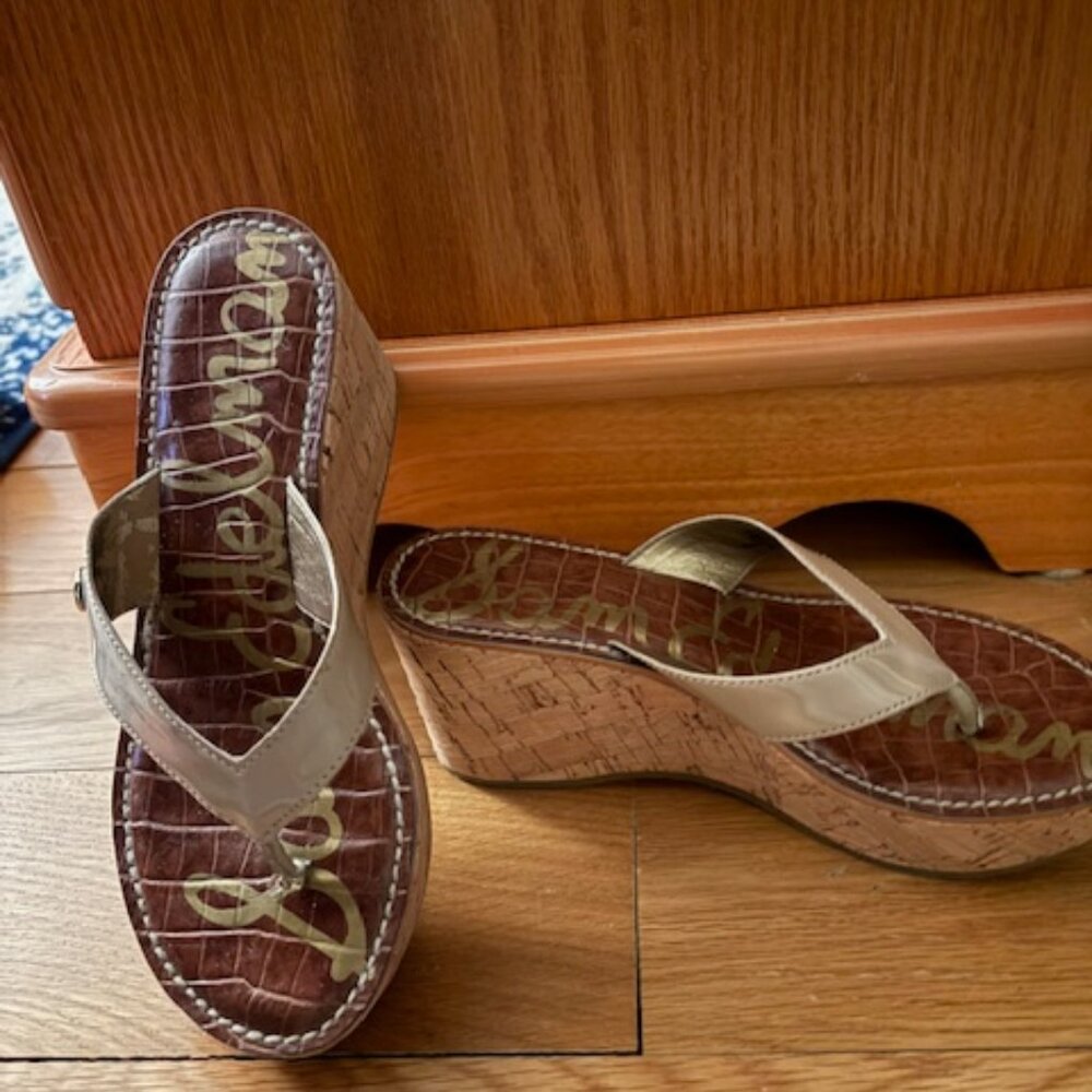 Size 4 Sam Edelman leather patent wedge sandal